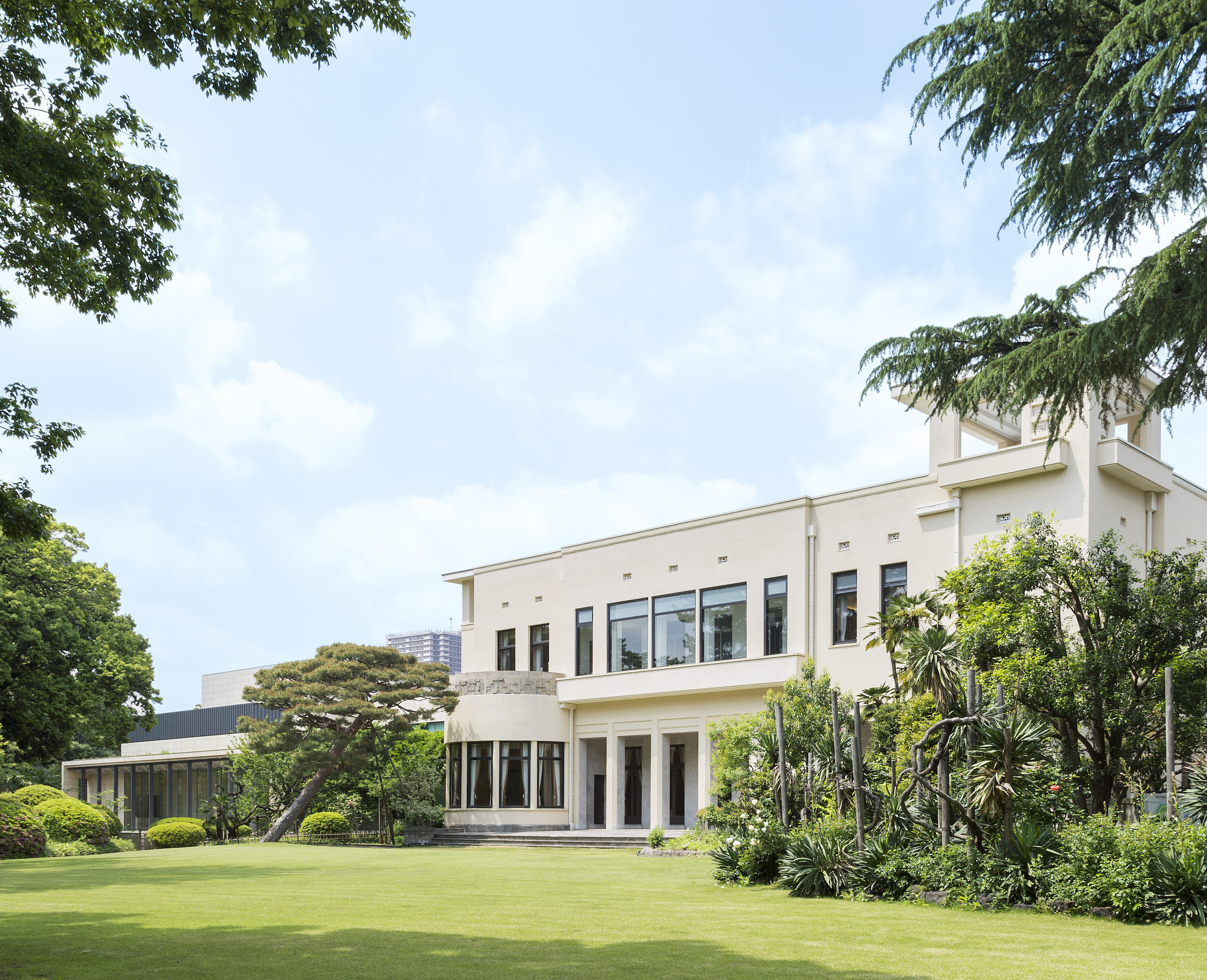 https://awt2024.artweektokyo.com/wp-content/uploads/2023/06/82bf37145577bba9ce16d99cdaf39de9.jpg