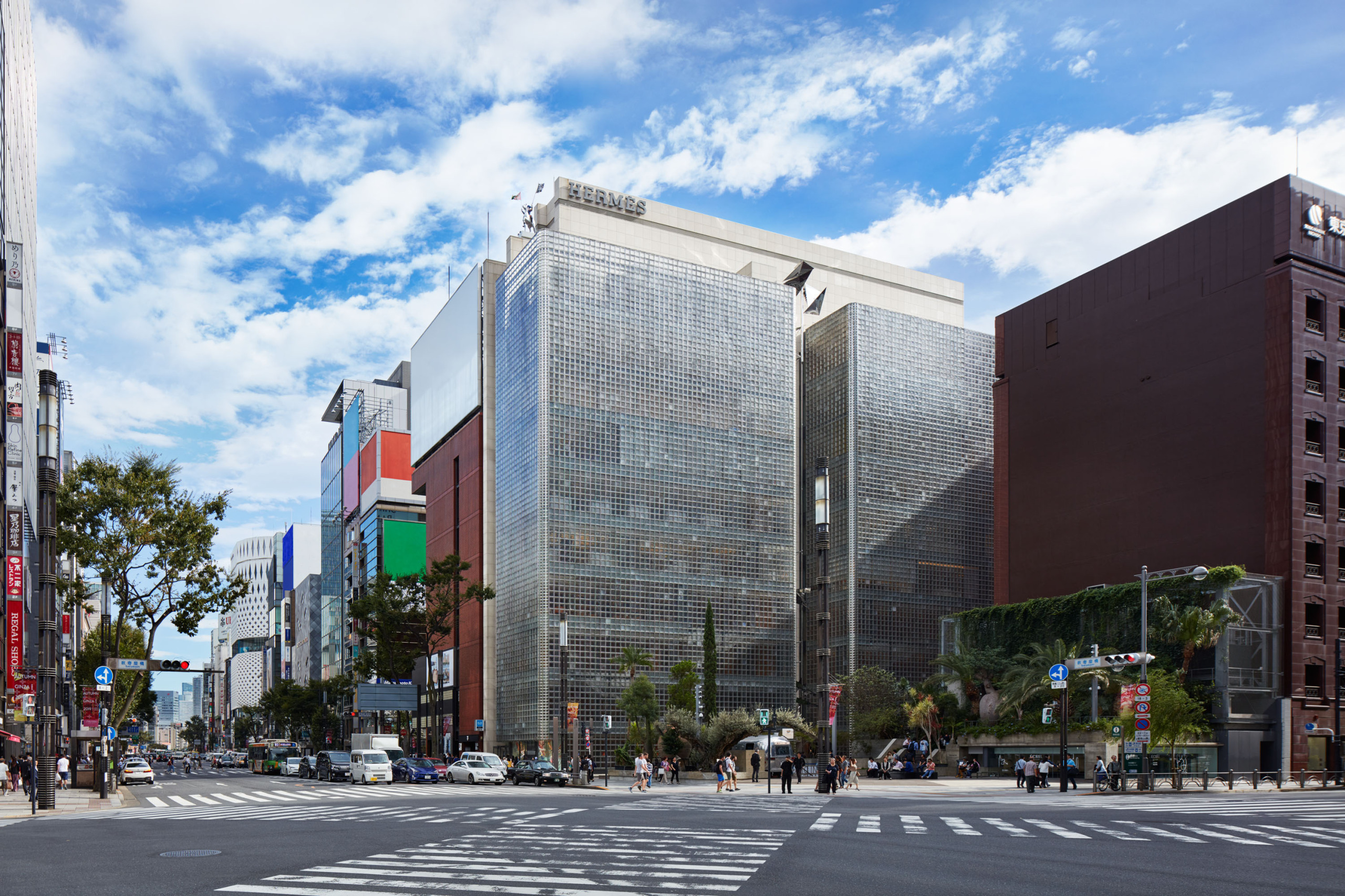https://awt2024.artweektokyo.com/wp-content/uploads/2023/06/f6f67960193925cbd315e55a06f6ac27-scaled.jpg