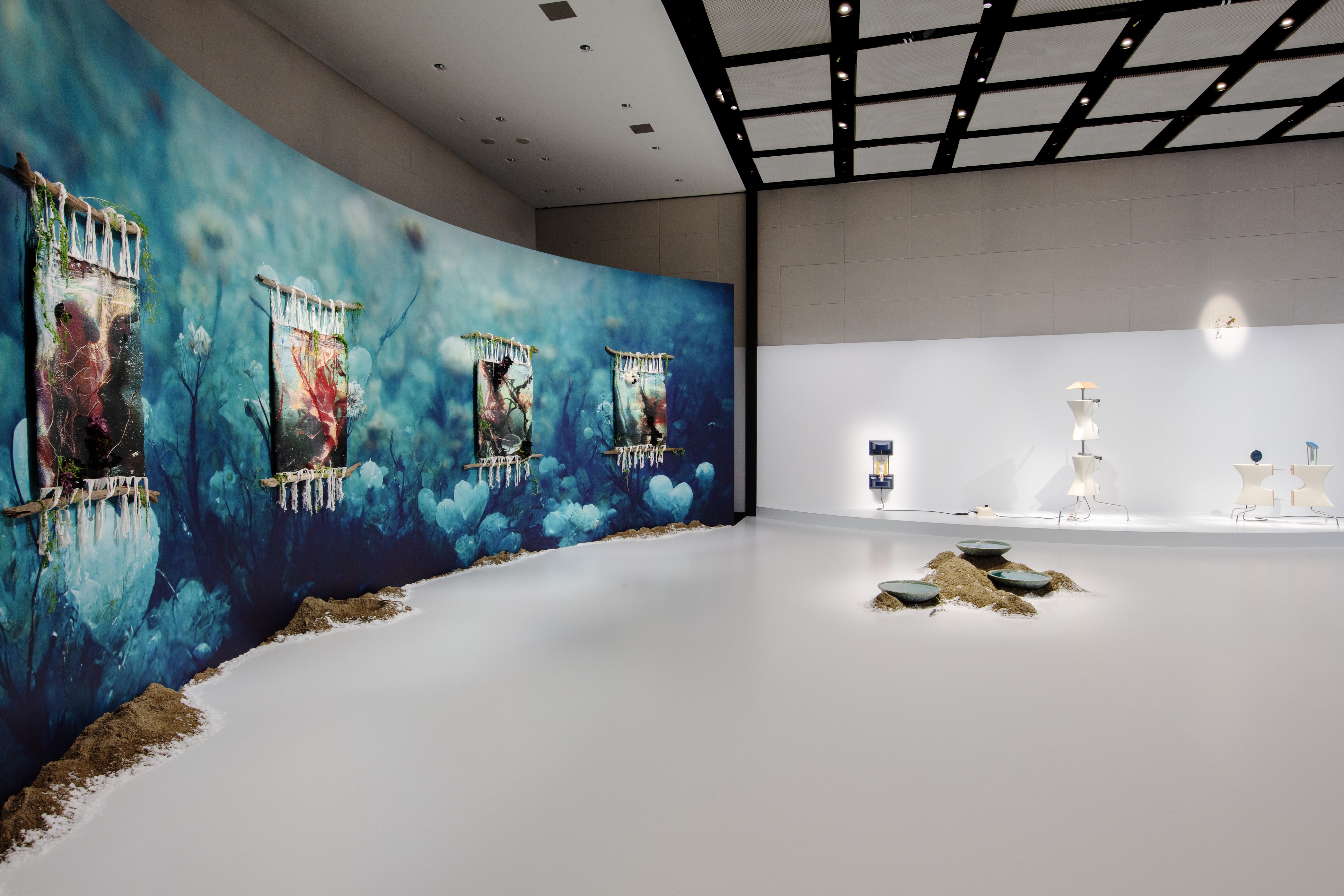 https://awt2024.artweektokyo.com/wp-content/uploads/2024/08/01-cCHANEL-1.jpg